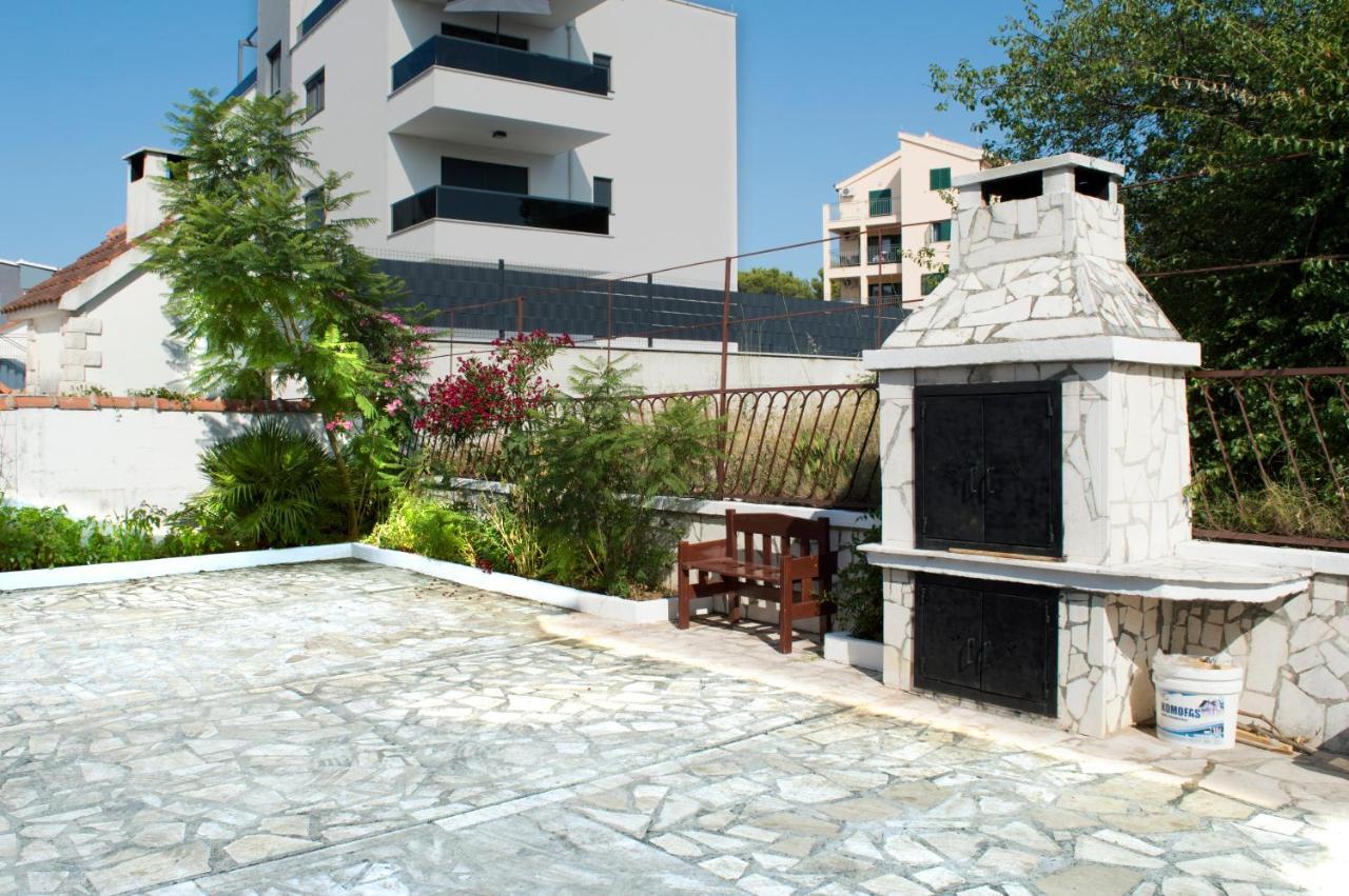 Villa Dusper トロギール エクステリア 写真